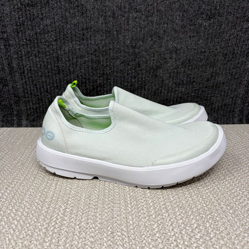 OOFOS OOmg EeZee Low Recovery Shoes Sage Green White Women’s Size 10